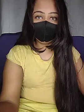 Snapshot of priya__angel chatting on October 5, 2025, 5:36 pm priya  angel online show from October 5, 2025, 5:36 pm