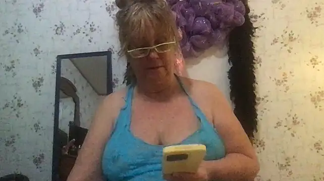 musclebooty70 online show from January 19, 2025, 3:18 am