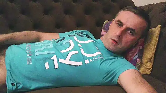 Snapshot of stevenpit chatting on March 13, 2025, 7:06 pm stevenpit online show from March 13, 2025, 7:06 pm