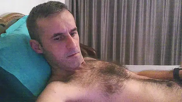 Snapshot of stevenpit chatting on October 3, 2025, 4:47 am stevenpit online show from October 3, 2025, 4:47 am