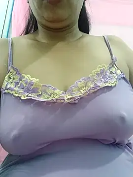 Snapshot of Lanyingxin18 chatting on September 13, 2025, 1:27 am Lanyingxin18 online show from September 13, 2025, 1:27 am