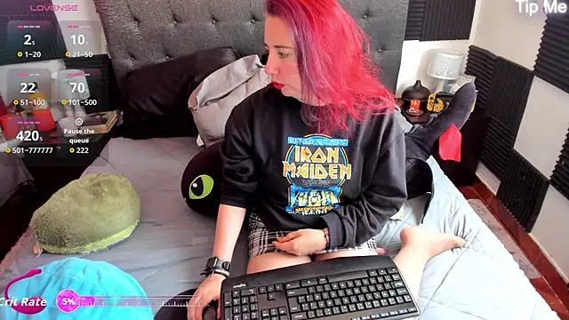 Snapshot of Ursula_fire chatting on September 30, 2025, 8:26 pm Ursula fire online show from September 30, 2025, 8:26 pm