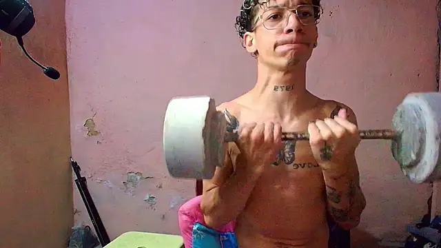 Snapshot of mateodeamjo chatting on July 18, 2026, 4:54 am mateodeamjo online show from July 18, 2026, 4:54 am