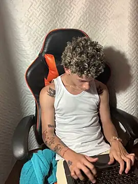 mateodeamjo online show from March 21, 2025, 5:32 am