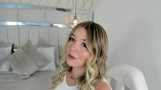 Snapshot of 1m_dalhia chatting on November 10, 2025, 9:31 pm 1m dalhia online show from November 10, 2025, 9:31 pm