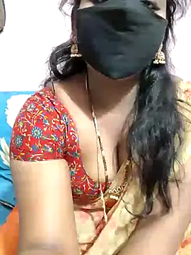 louise92 online show from December 17, 2024, 5:47 pm