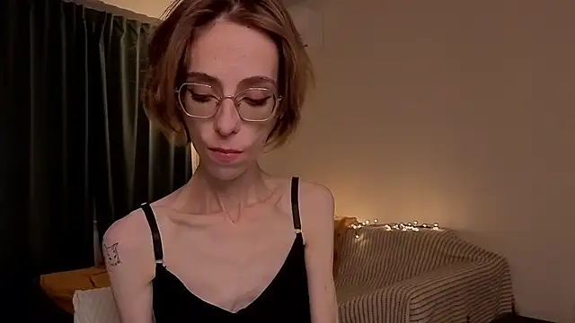 amber quell here online show from February 8, 2026, 4:26 pm