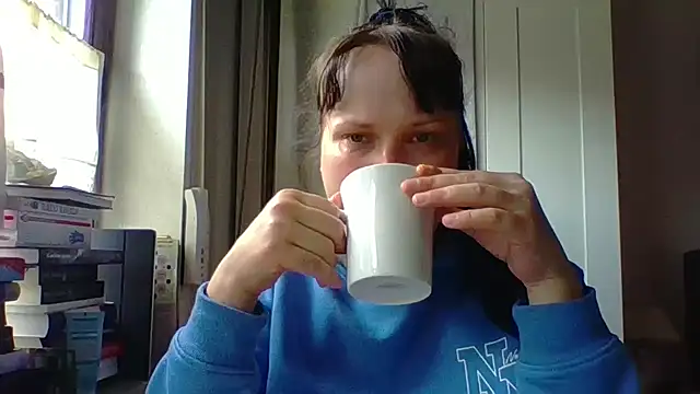  squirty cum lady  online show from March 28, 2026, 12:28 pm