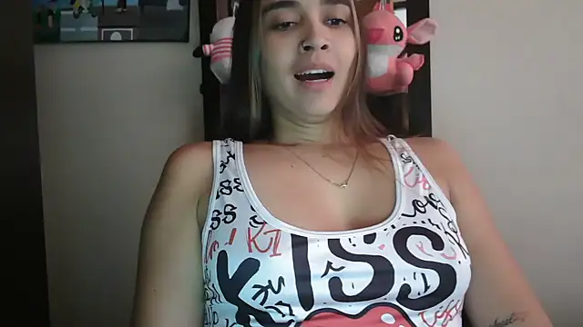 Snapshot of trianabell chatting on June 11, 2026, 3:31 pm trianabell online show from June 11, 2026, 3:31 pm