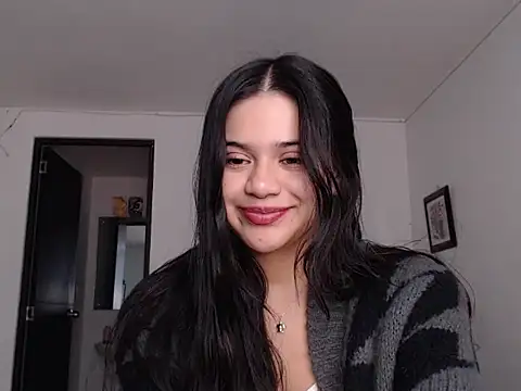 Snapshot of angelbeat_ chatting on December 6, 2024, 8:12 pm angelbeat  online show from December 6, 2024, 8:12 pm