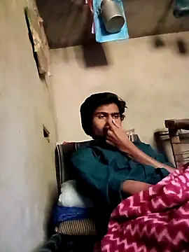 News3xxh online show from December 15, 2025, 4:40 am