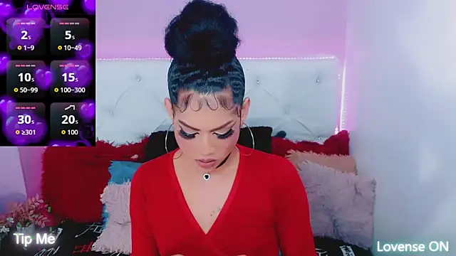 Snapshot of Amanda_bigx chatting on December 14, 2025, 8:03 pm Amanda bigx online show from December 14, 2025, 8:03 pm