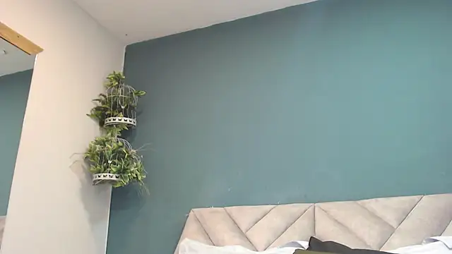 Snapshot of SharisWillian chatting on February 7, 2026, 3:58 am SharisWillian online show from February 7, 2026, 3:58 am