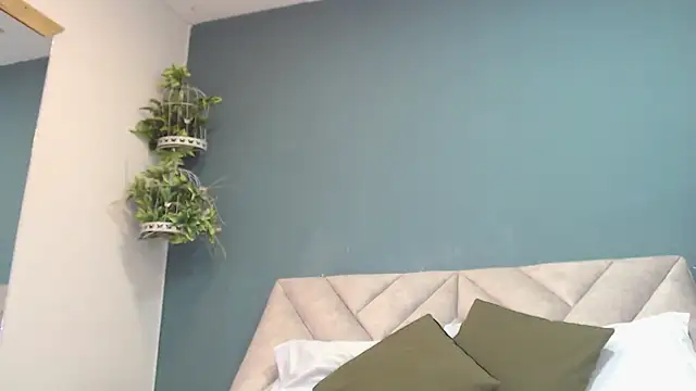 Snapshot of SharisWillian chatting on November 21, 2025, 3:16 am SharisWillian online show from November 21, 2025, 3:16 am