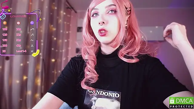 JustMeowGirl online show from October 26, 2025, 4:13 am