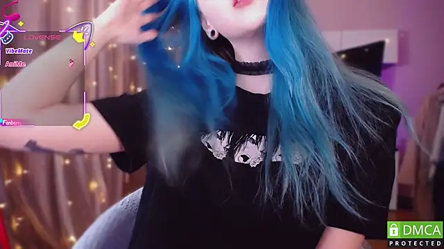 JustMeowGirl online show from November 19, 2025, 4:34 am