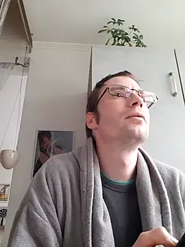 Snapshot of Schnubby1 chatting on January 24, 2025, 8:23 am Schnubby1 online show from January 24, 2025, 8:23 am