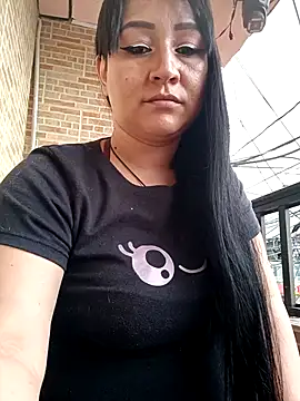 alondraabrown online show from October 31, 2025, 9:43 pm