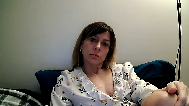 anechka1 online show from February 3, 2026, 2:00 am