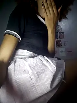 GoddessVee online show from October 19, 2025, 7:38 pm