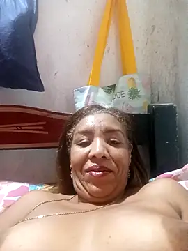 Snapshot of Surreyaa chatting on December 2, 2025, 6:48 am Surreyaa online show from December 2, 2025, 6:48 am