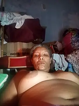 Snapshot of Surreyaa chatting on October 6, 2025, 4:46 am Surreyaa online show from October 6, 2025, 4:46 am