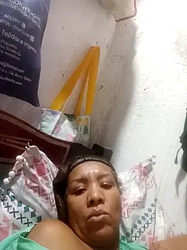 Snapshot of Surreyaa chatting on November 29, 2025, 1:39 am Surreyaa online show from November 29, 2025, 1:39 am