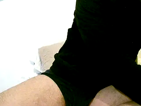 Snapshot of pollarikaaa chatting on December 2, 2025, 11:06 pm pollarikaaa online show from December 2, 2025, 11:06 pm