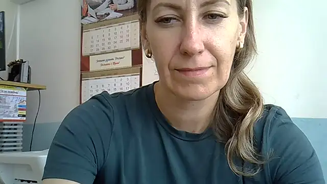 Snapshot of AshleyXHoney chatting on July 8, 2026, 11:11 am AshleyXHoney online show from July 8, 2026, 11:11 am