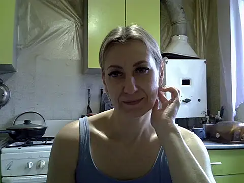 AshleyXHoney online show from November 5, 2025, 7:00 am