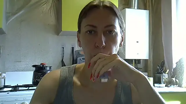 Snapshot of AshleyXHoney chatting on June 28, 2026, 8:20 am AshleyXHoney online show from June 28, 2026, 8:20 am