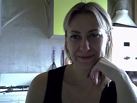 AshleyXHoney online show from September 20, 2025, 5:56 am