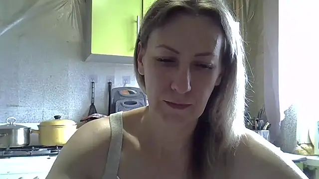 Snapshot of AshleyXHoney chatting on June 3, 2026, 7:53 am AshleyXHoney online show from June 3, 2026, 7:53 am
