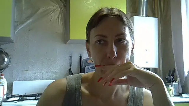 Snapshot of AshleyXHoney chatting on June 27, 2026, 6:41 am AshleyXHoney online show from June 27, 2026, 6:41 am