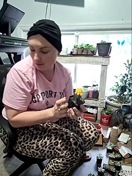 MilfyMrsRobinson online show from May 11, 2026, 8:28 pm