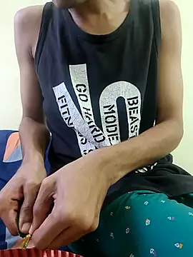 yashzae online show from September 22, 2025, 12:22 pm