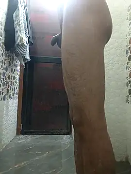 yashzae online show from December 9, 2024, 3:00 pm