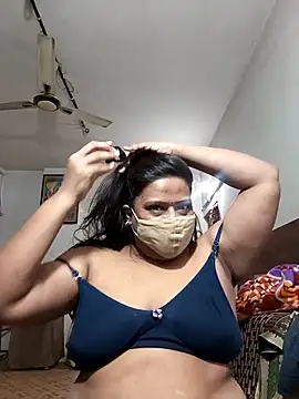 Snapshot of Love_Jenny chatting on November 26, 2025, 4:56 am Love Jenny online show from November 26, 2025, 4:56 am