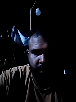 Snapshot of ListedLoin chatting on October 16, 2025, 10:29 pm ListedLoin online show from October 16, 2025, 10:29 pm