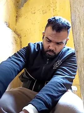 ListedLoin online show from March 25, 2026, 9:52 am