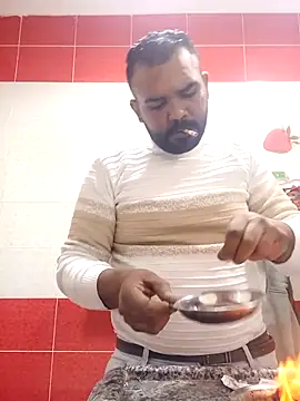 Snapshot of ListedLoin chatting on February 24, 2025, 2:37 pm ListedLoin online show from February 24, 2025, 2:37 pm