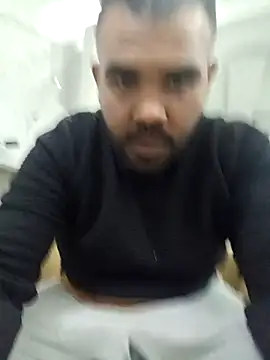 Snapshot of ListedLoin chatting on March 11, 2025, 10:40 am ListedLoin online show from March 11, 2025, 10:40 am