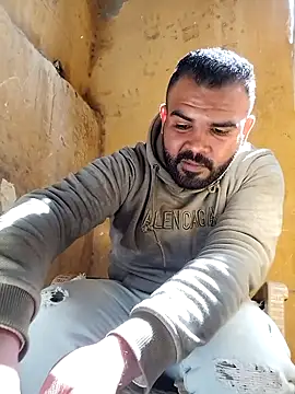 Snapshot of ListedLoin chatting on February 25, 2025, 10:48 am ListedLoin online show from February 25, 2025, 10:48 am