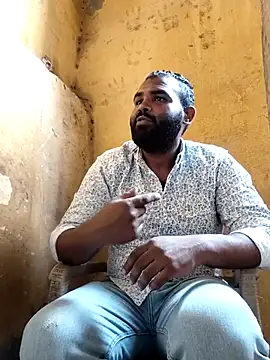 Snapshot of ListedLoin chatting on November 2, 2025, 12:43 pm ListedLoin online show from November 2, 2025, 12:43 pm