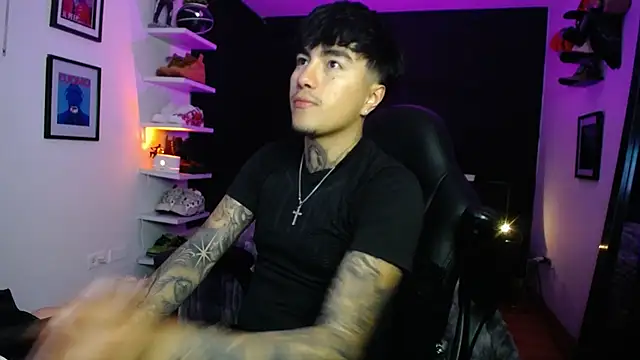 jung dragon online show from December 14, 2025, 11:43 pm