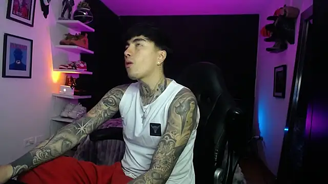 jung dragon online show from November 18, 2025, 2:38 am