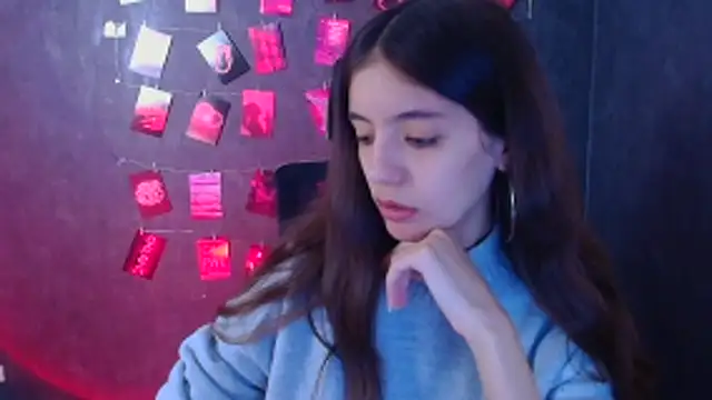 Aishell  online show from December 19, 2025, 6:49 am