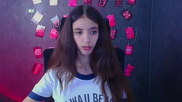 Snapshot of Aishell_ chatting on November 28, 2025, 12:16 pm Aishell online show from November 28, 2025, 12:16 pm