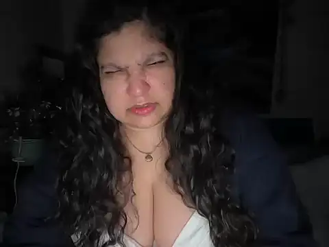 Snapshot of MelanieFawker chatting on December 16, 2025, 12:59 am MelanieFawker online show from December 16, 2025, 12:59 am