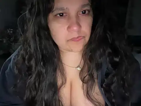 Snapshot of MelanieFawker chatting on November 18, 2025, 2:20 pm MelanieFawker online show from November 18, 2025, 2:20 pm